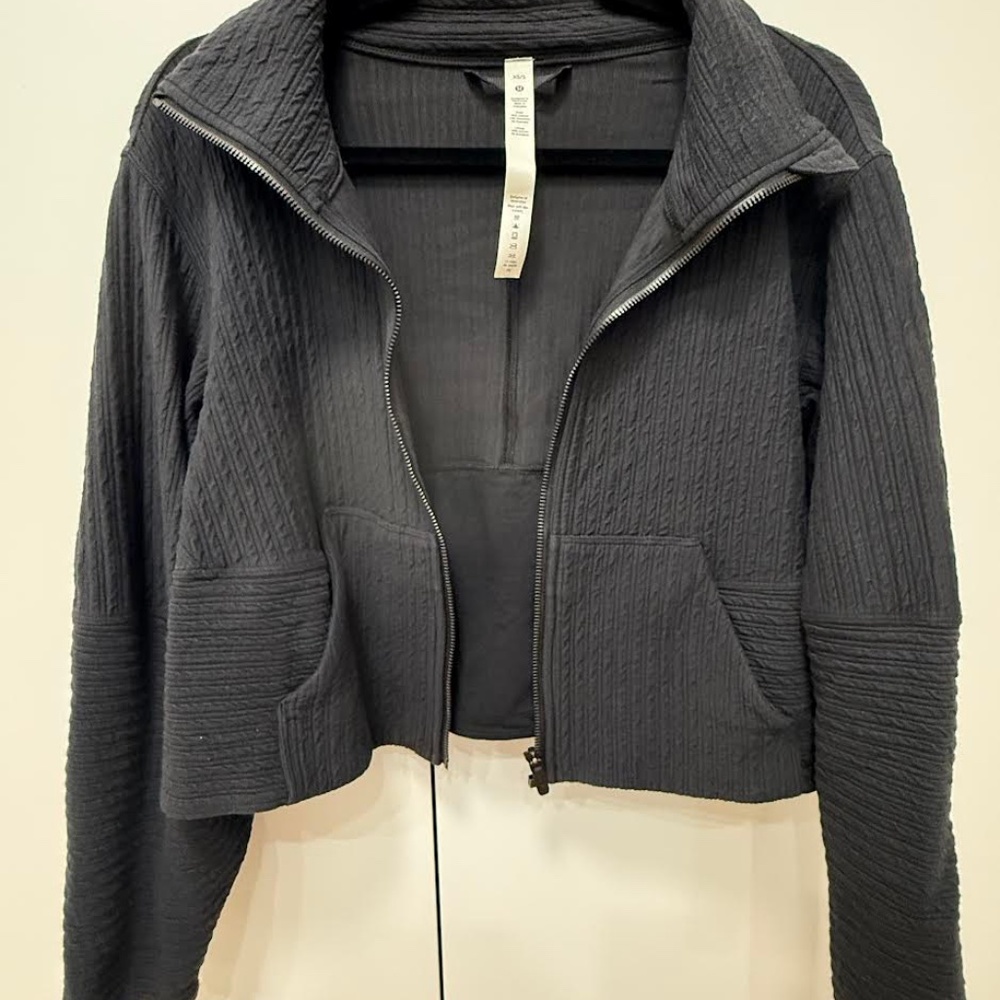 Lululemon Textured Cropped Jacket